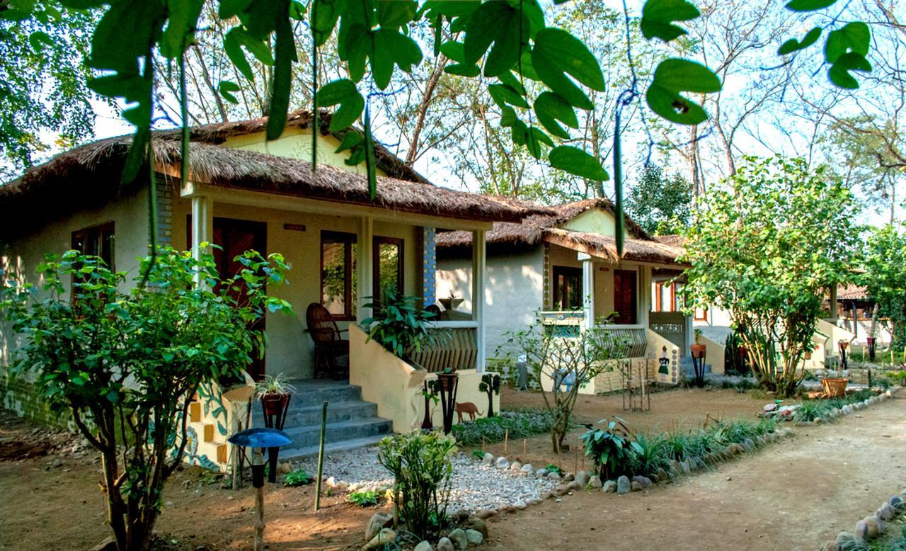 Machan Country Villa Kumarwarti Exterior foto